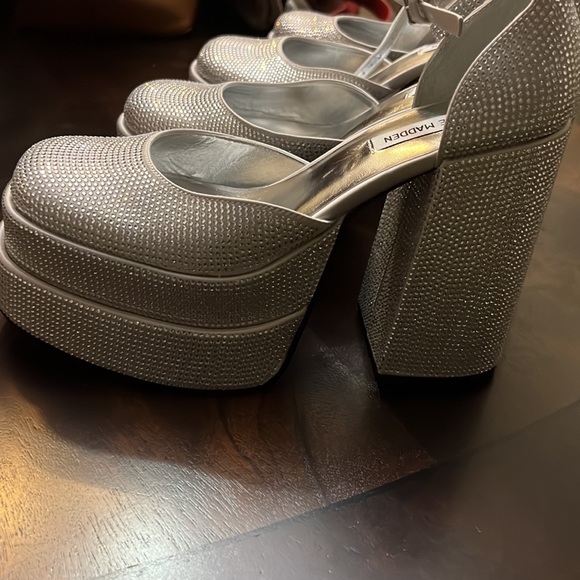 platform black dr martens